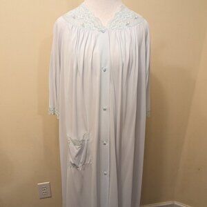 VINTAGE Shadow Line robe, light blue, nylon, rose details, size Large